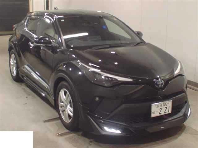 2022 Toyota C-HR Sedan for sale, Japanese used car export - photo 1 of 5 | GULJI TRADERS