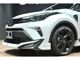 2023 Toyota C-HR G-Mode Nero Safety +3 White SUV for sale, Japanese used car export - photo 33 of 53 | GULJI TRADERS