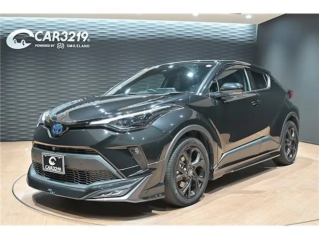 2023 Toyota C-HR G-Mode Nero Safety Plus III Black SUV for sale, Japanese used car export | GULJI TRADERS