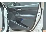2023 Toyota C-HR G-Mode Nero Safety Plus 3 Pearl SUV for sale, Japanese used car export - photo 22 of 58 | GULJI TRADERS