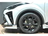 2023 Toyota C-HR G-Mode Nero Safety Plus 3 Pearl SUV for sale, Japanese used car export - photo 36 of 55 | GULJI TRADERS