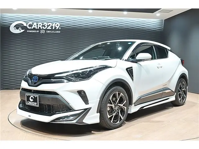 2023 Toyota C-HR G-Mode Nero Safety Plus III Pearl SUV for sale, Japanese used car export | GULJI TRADERS