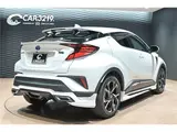 2023 Toyota C-HR G-Mode Nero Safety Plus III Pearl SUV for sale, Japanese used car export - photo 2 of 56 | GULJI TRADERS