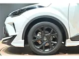 2023 Toyota C-HR G-Mode Nero Safety +3 Pearl SUV for sale, Japanese used car export - photo 39 of 59 | GULJI TRADERS