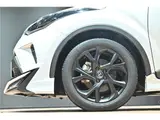 2023 Toyota C-HR G-Mode Nero Safety +3 Pearl SUV for sale, Japanese used car export - photo 40 of 59 | GULJI TRADERS