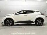 2018 Toyota C-hr Hybrid Pearl SUV for sale, Japanese used car export - photo 5 of 19 | GULJI TRADERS