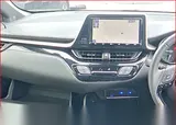 2019 Toyota C-hr Hybrid Push Start Pearl white SUV for sale, Japanese used car export - photo 10 of 15 | GULJI TRADERS
