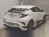 2018 Toyota C-hr Hybrid Push Start G Led Edition Pearl SUV for sale, Japanese used car export - photo 3 of 11 | GULJI TRADERS