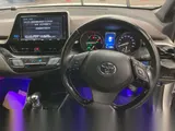 2018 Toyota C-hr Hybrid Push Start G Led Edition Pearl SUV for sale, Japanese used car export - photo 7 of 11 | GULJI TRADERS
