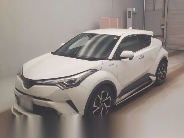 2018 Toyota C-hr Hybrid Push Start G Led Edition Pearl SUV for sale, Japanese used car export | GULJI TRADERS