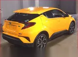 2018 Toyota C-hr Hybrid Push Start G Pakage Yellow SUV for sale, Japanese used car export - photo 5 of 12 | GULJI TRADERS