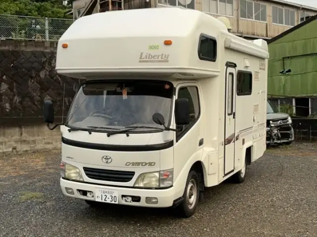 2002 Toyota Camroad - photo 1 2002 Toyota Camroad White Truck for sale, Japanese used car export - photo 1 of 29 | GULJI TRADERS