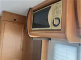 2005 Toyota Camroad Camping Global Extage White Truck for sale, Japanese used car export - photo 13 of 37 | GULJI TRADERS