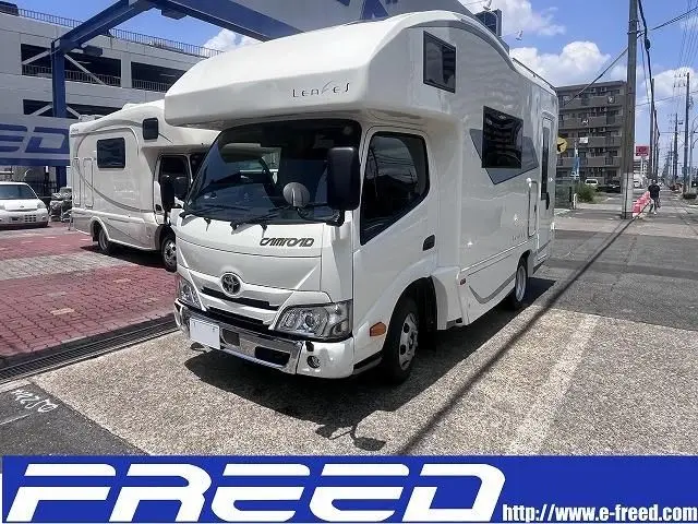 2025 Toyota Camroad Vantec Cord Leaves White Truck for sale, Japanese used car export | GULJI TRADERS