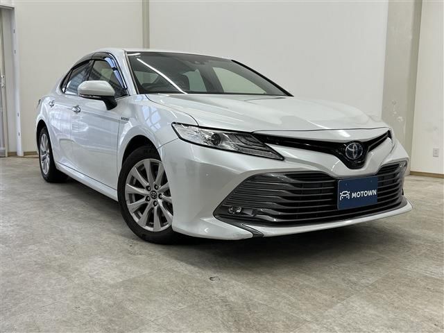 2017 Toyota Camry HV 2.5G - photo 1 2017 Toyota Camry HV 2.5G Sedan for sale, Japanese used car export - photo 1 of 30 | GULJI TRADERS