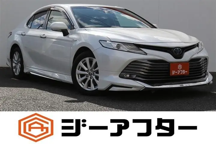 2018 Toyota Camry HV 2.5G White Sedan for sale, Japanese used car export - photo 1 of 13 | GULJI TRADERS