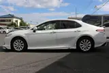 2018 Toyota Camry HV 2.5G White Sedan for sale, Japanese used car export - photo 11 of 13 | GULJI TRADERS