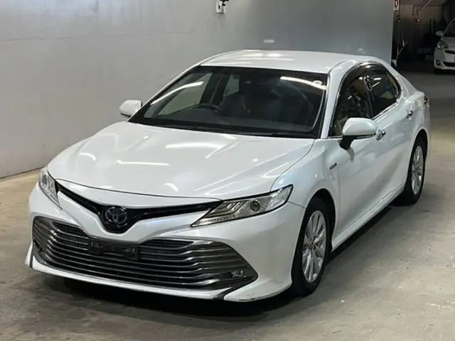 2018 Toyota Camry G Pearl Sedan for sale, Japanese used car export - photo 1 of 3 | GULJI TRADERS