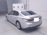 2018 Toyota Camry Hybrid G ​​Leather Package Silver Sedan for sale, Japanese used car export - photo 2 of 11 | GULJI TRADERS