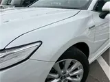 2019 Toyota Camry WS Non-smoking car/One owner/Original navigation/B camera/ETC Pearl Sedan for sale, Japanese used car export - photo 47 of 65 | GULJI TRADERS