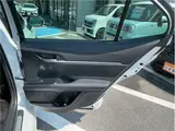 2019 Toyota Camry WS Leather Package: Genuine navigation system, backup camera, ETC, heated seats. White Sedan for sale, Japanese used car export - photo 34 of 60 | GULJI TRADERS