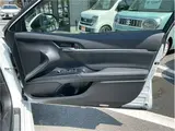 2019 Toyota Camry WS Leather Package: Genuine navigation system, backup camera, ETC, heated seats. White Sedan for sale, Japanese used car export - photo 38 of 60 | GULJI TRADERS