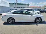 2019 Toyota Camry 2.5 WS Leather Package White Sedan for sale, Japanese used car export - photo 42 of 44 | GULJI TRADERS