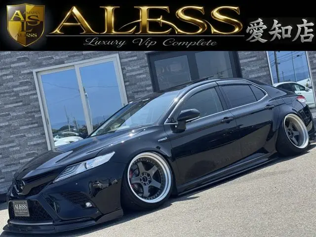 2019 Toyota Camry 2.5 WS Leather Package Black Sedan for sale, Japanese used car export - photo 1 of 74 | GULJI TRADERS