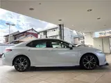 2019 Toyota Camry WS Leather Package Pearl Sedan for sale, Japanese used car export - photo 28 of 30 | GULJI TRADERS