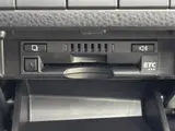2019 Toyota Camry WS "Leather Package" Pearl Sedan for sale, Japanese used car export - photo 9 of 20 | GULJI TRADERS