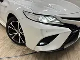 2019 Toyota Camry WS "Leather Package" Pearl Sedan for sale, Japanese used car export - photo 20 of 20 | GULJI TRADERS