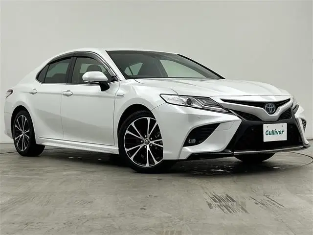 2019 Toyota Camry WS Leather Package - photo 1 2019 Toyota Camry WS Leather Package White Sedan for sale, Japanese used car export - photo 1 of 24 | GULJI TRADERS