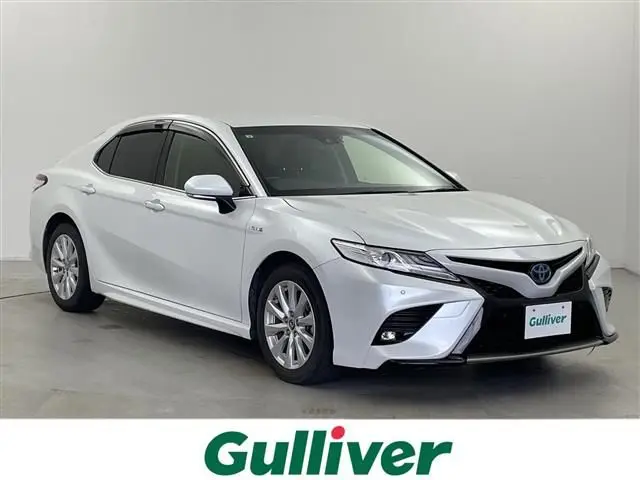 2019 Toyota Camry WS - photo 1 2019 Toyota Camry WS White Sedan for sale, Japanese used car export - photo 1 of 24 | GULJI TRADERS