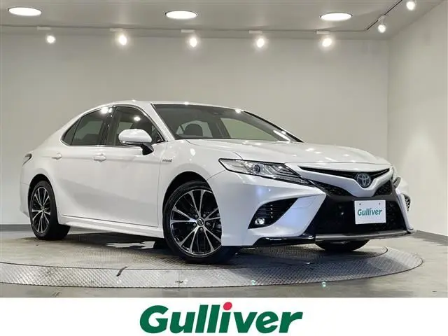 2019 Toyota Camry WS - photo 1 2019 Toyota Camry WS White Sedan for sale, Japanese used car export - photo 1 of 24 | GULJI TRADERS