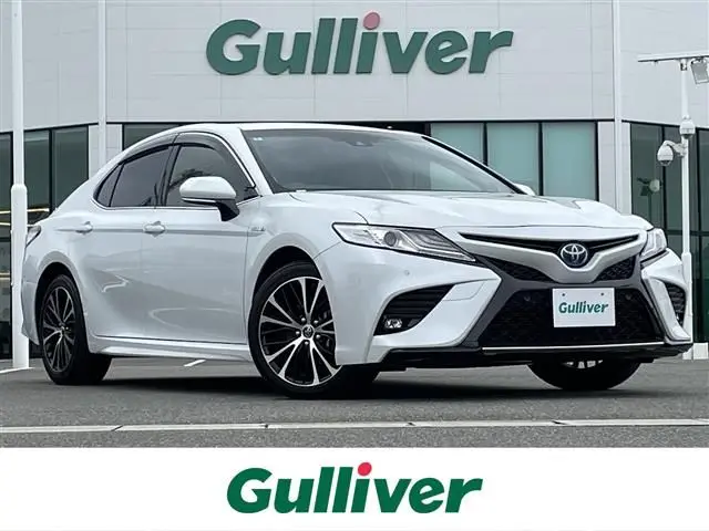 2019 Toyota Camry WS Leather Package - photo 1 2019 Toyota Camry WS Leather Package White Sedan for sale, Japanese used car export - photo 1 of 24 | GULJI TRADERS