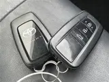 2019 Toyota Camry WS Leather Package White Sedan for sale, Japanese used car export - photo 18 of 24 | GULJI TRADERS
