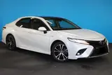 2019 Toyota Camry 2.5WS Leather Package White Sedan for sale, Japanese used car export - photo 5 of 30 | GULJI TRADERS