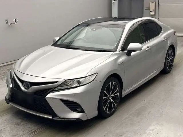 2019 Toyota Camry WS Leather Package Silver Sedan for sale, Japanese used car export - photo 1 of 14 | GULJI TRADERS