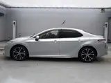2019 Toyota Camry WS Leather Package Silver Sedan for sale, Japanese used car export - photo 5 of 14 | GULJI TRADERS