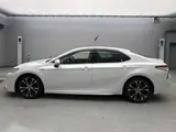 2019 Toyota Camry WS Leather Package Pearl Sedan for sale, Japanese used car export - photo 5 of 15 | GULJI TRADERS