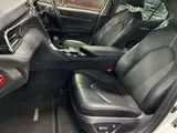 2019 Toyota Camry WS Leather Package Pearl Sedan for sale, Japanese used car export - photo 14 of 15 | GULJI TRADERS