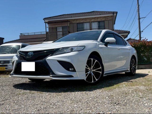 2019 Toyota Camry Hybrid WS - photo 1 2019 Toyota Camry Hybrid WS Sedan for sale, Japanese used car export - photo 1 of 15 | GULJI TRADERS