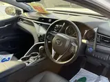 2019 Toyota Camry WS Leather Package Pearl Sedan for sale, Japanese used car export - photo 4 of 9 | GULJI TRADERS