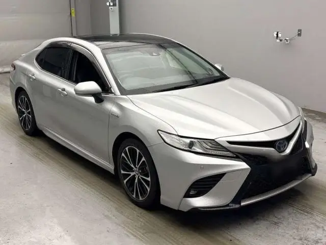 2019 Toyota Camry WS Leather Package Silver Sedan for sale, Japanese used car export - photo 1 of 9 | GULJI TRADERS