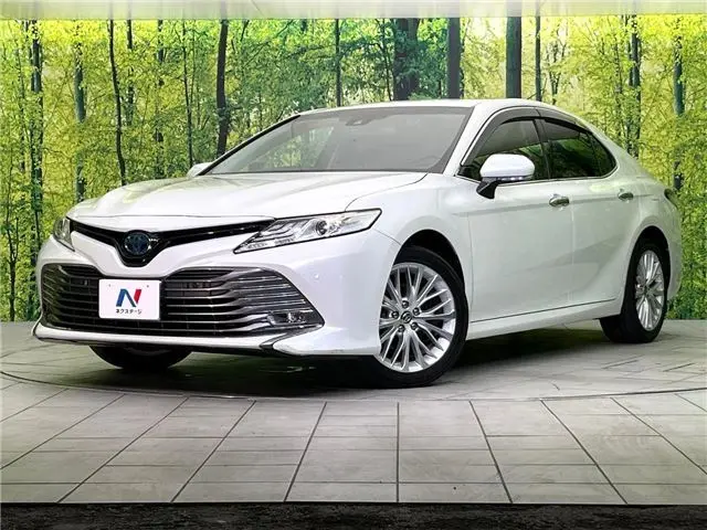 2020 Toyota Camry G Leather Package - photo 1 2020 Toyota Camry G Leather Package Pearl Sedan for sale, Japanese used car export - photo 1 of 30 | GULJI TRADERS