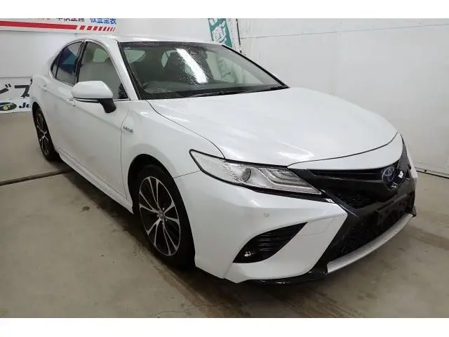 2020 Toyota Camry WS TRD muffler, Toyota Safety Sense, rearview monitor - photo 1 2020 Toyota Camry WS TRD muffler, Toyota Safety Sense, rearview monitor Pearl Sedan for sale, Japanese used car export - photo 1 of 36 | GULJI TRADERS