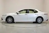2020 Toyota Camry HV 2.5X White Sedan for sale, Japanese used car export - photo 9 of 30 | GULJI TRADERS