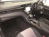 2020 Toyota Camry Hybrid G ​​Leather Package Pearl Sedan for sale, Japanese used car export - photo 4 of 11 | GULJI TRADERS