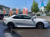 2020 Toyota Camry 2.5 WS Leather Package Pearl Sedan for sale, Japanese used car export - photo 9 of 17 | GULJI TRADERS