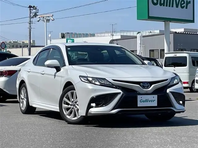 2021 Toyota Camry WS 4WD White Sedan for sale, Japanese used car export | GULJI TRADERS